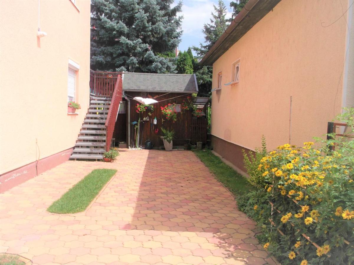 Big Apartman Hajdúszoboszló Екстериор снимка